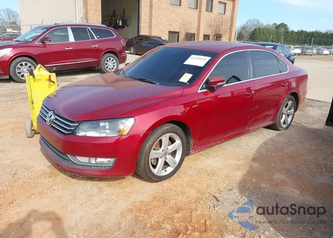 2015 Volkswagen Passat 1.8T Limited Edition из США, поврежденный, VIN 1VWAT7A3XFC107428